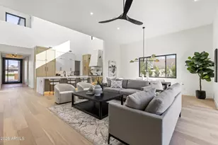 4234 N 42nd Pl, Phoenix, AZ 85018 - Photo 18