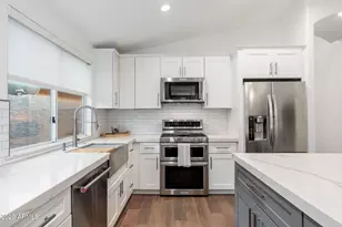 8938 E Dahlia Dr, Scottsdale, AZ 85260 - Photo 2