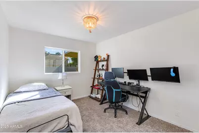 3313 N 43rd Place, Phoenix, AZ 85018 - Photo 12