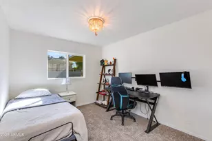 3313 N 43rd Pl, Phoenix, AZ 85018 - Photo 12