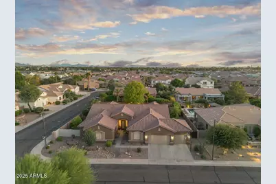 2209 E Leo Place, Chandler, AZ 85249 - Photo 2