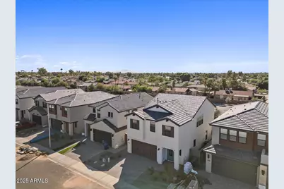 2431 W Los Arboles Place, Chandler, AZ 85224 - Photo 2