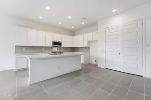 4064 E Desert Lilly Ln, San Tan Valley, AZ 85140 - Photo 2