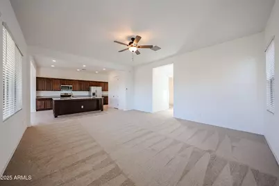 25110 N 75th Lane, Peoria, AZ 85383 - Photo 8