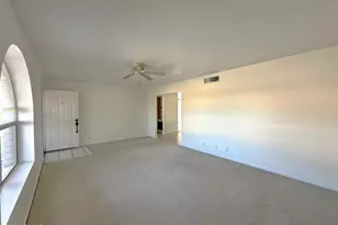 8147 E Lakeview Ave, Mesa, AZ 85209 - Photo 16