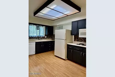 10236 W Pinehurst Drive, Sun City, AZ 85351 - Photo 4