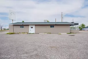 864 E Jimmie Kerr Blvd, Casa Grande, AZ 85122 - Photo 1