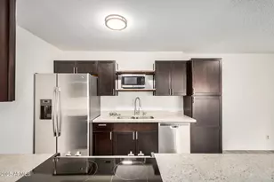 5525 E Thomas Rd, Phoenix, AZ 85018 - Photo 14