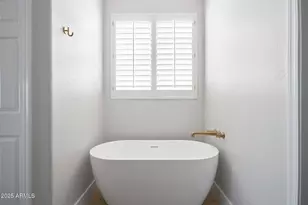 3202 E Orange Dr, Phoenix, AZ 85018 - Photo 34