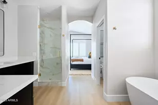 3202 E Orange Dr, Phoenix, AZ 85018 - Photo 30