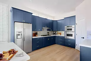 3202 E Orange Dr, Phoenix, AZ 85018 - Photo 12