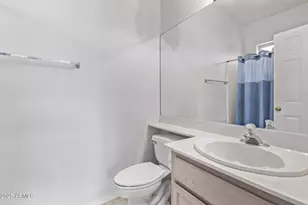 1633 E Lakeside Dr, Gilbert, AZ 85234 - Photo 18