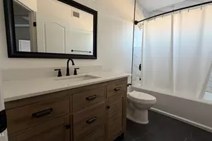 3829 E Irma Ln, Phoenix, AZ 85050 - Photo 14