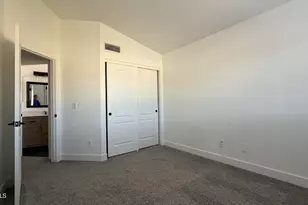 3829 E Irma Ln, Phoenix, AZ 85050 - Photo 12