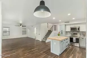 3829 E Irma Ln, Phoenix, AZ 85050 - Photo 2