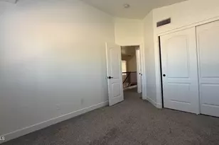 3829 E Irma Ln, Phoenix, AZ 85050 - Photo 10