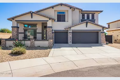 15527 W Minnezona Avenue, Goodyear, AZ 85395 - Photo 4