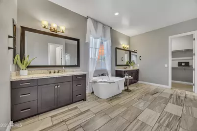 4254 E Valencia Drive, Phoenix, AZ 85042 - Photo 20