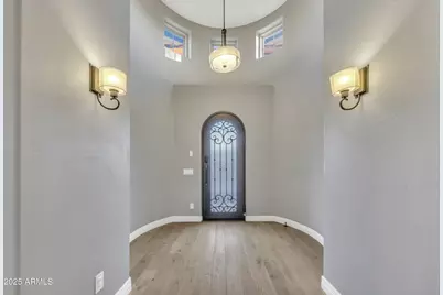 4254 E Valencia Drive, Phoenix, AZ 85042 - Photo 2