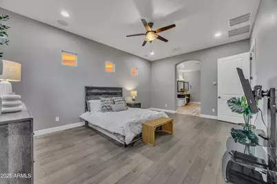 4254 E Valencia Drive, Phoenix, AZ 85042 - Photo 4