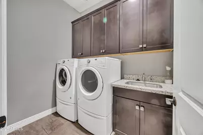 4254 E Valencia Drive, Phoenix, AZ 85042 - Photo 32