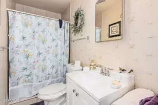 5858 W Minnezona Ave, Phoenix, AZ 85031 - Photo 12