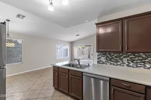 8658 E Capri Ave, Mesa, AZ 85208 - Photo 18