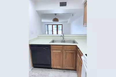 2201 W Union Hills Drive #118, Phoenix, AZ 85027 - Photo 8