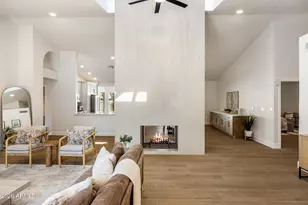 10580 E San Salvador Dr, Scottsdale, AZ 85258 - Photo 6