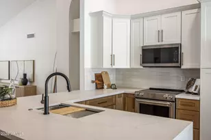 10580 E San Salvador Dr, Scottsdale, AZ 85258 - Photo 10