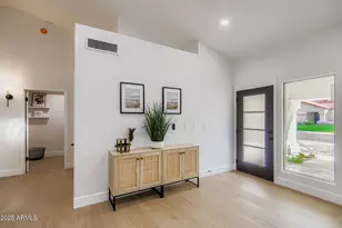 10580 E San Salvador Dr, Scottsdale, AZ 85258 - Photo 32