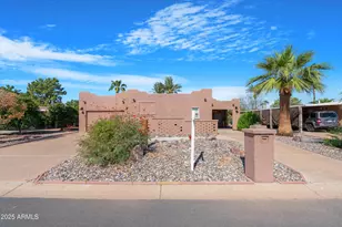 9102 E Lakeview Dr, Sun Lakes, AZ 85248 - Photo 2