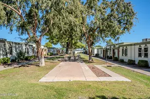 10010 W Royal Oak Rd, Sun City, AZ 85351 - Photo 26