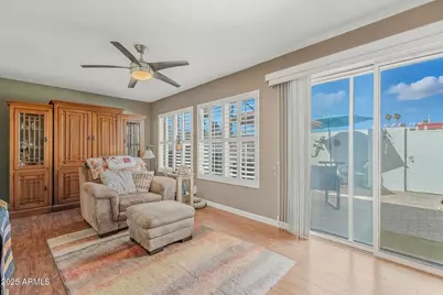 10010 W Royal Oak Road #R, Sun City, AZ 85351 - Photo 12