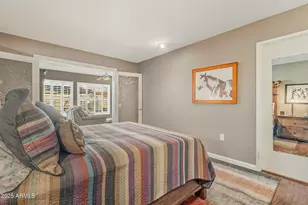 10010 W Royal Oak Rd, Sun City, AZ 85351 - Photo 12