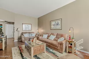 10010 W Royal Oak Rd, Sun City, AZ 85351 - Photo 6