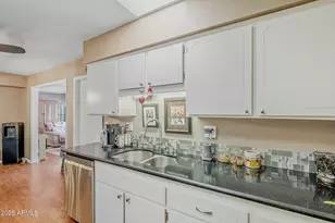 10010 W Royal Oak Rd, Sun City, AZ 85351 - Photo 6