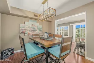 10010 W Royal Oak Rd, Sun City, AZ 85351 - Photo 8