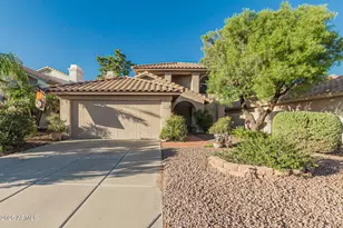 4334 E Chuckwalla Canyon, Phoenix, AZ 85044 - Photo 2