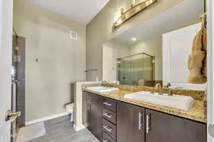 7291 N Scottsdale Rd, Paradise Valley, AZ 85253 - Photo 16