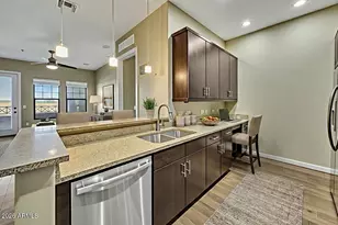 7291 N Scottsdale Rd, Paradise Valley, AZ 85253 - Photo 14