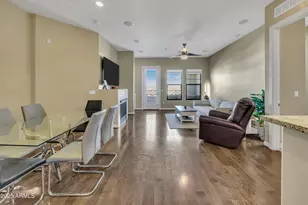 7291 N Scottsdale Rd, Paradise Valley, AZ 85253 - Photo 2