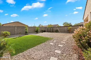 17699 W Daley Ln, Surprise, AZ 85387 - Photo 16