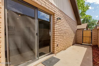 6406 S Lakeshore Drive #D, Tempe, AZ 85283 - Photo 2