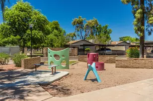 6406 S Lakeshore Dr, Tempe, AZ 85283 - Photo 36