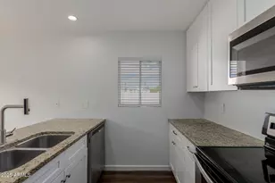 6406 S Lakeshore Dr, Tempe, AZ 85283 - Photo 22