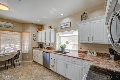 26210 S Flame Tree Drive, Sun Lakes, AZ 85248 - Photo 6