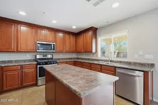 12687 W Desert Mirage Dr, Peoria, AZ 85383 - Photo 10