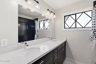 2515 S Palm Dr, Tempe, AZ 85282 - Photo 28