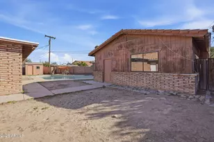 2515 S Palm Dr, Tempe, AZ 85282 - Photo 2